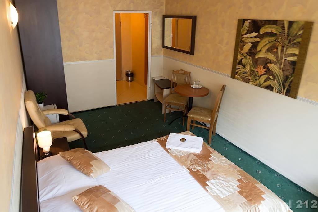 Hotel 212 Warschau Zimmer foto